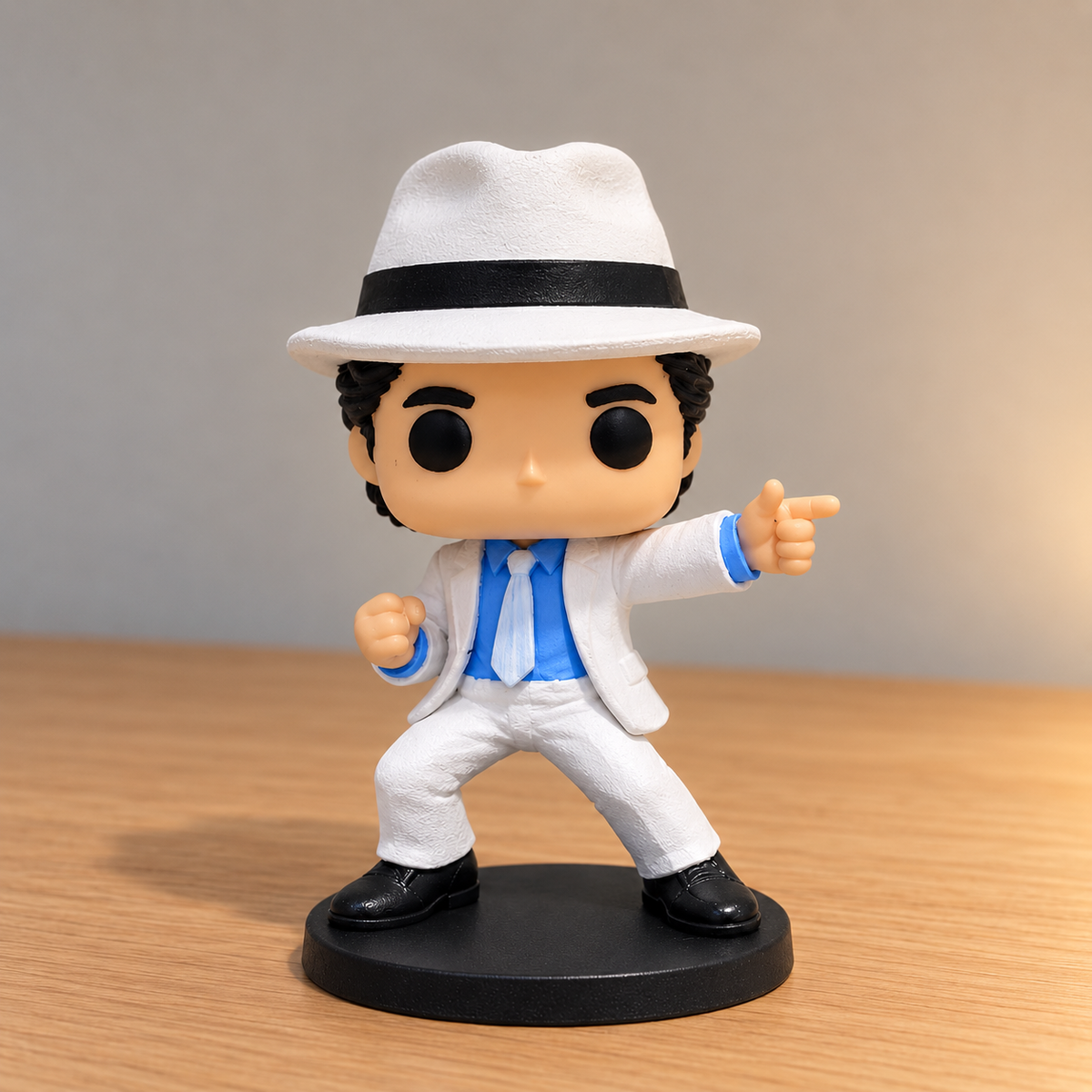 Michael Jackson – Smooth Criminal Collectible Figure